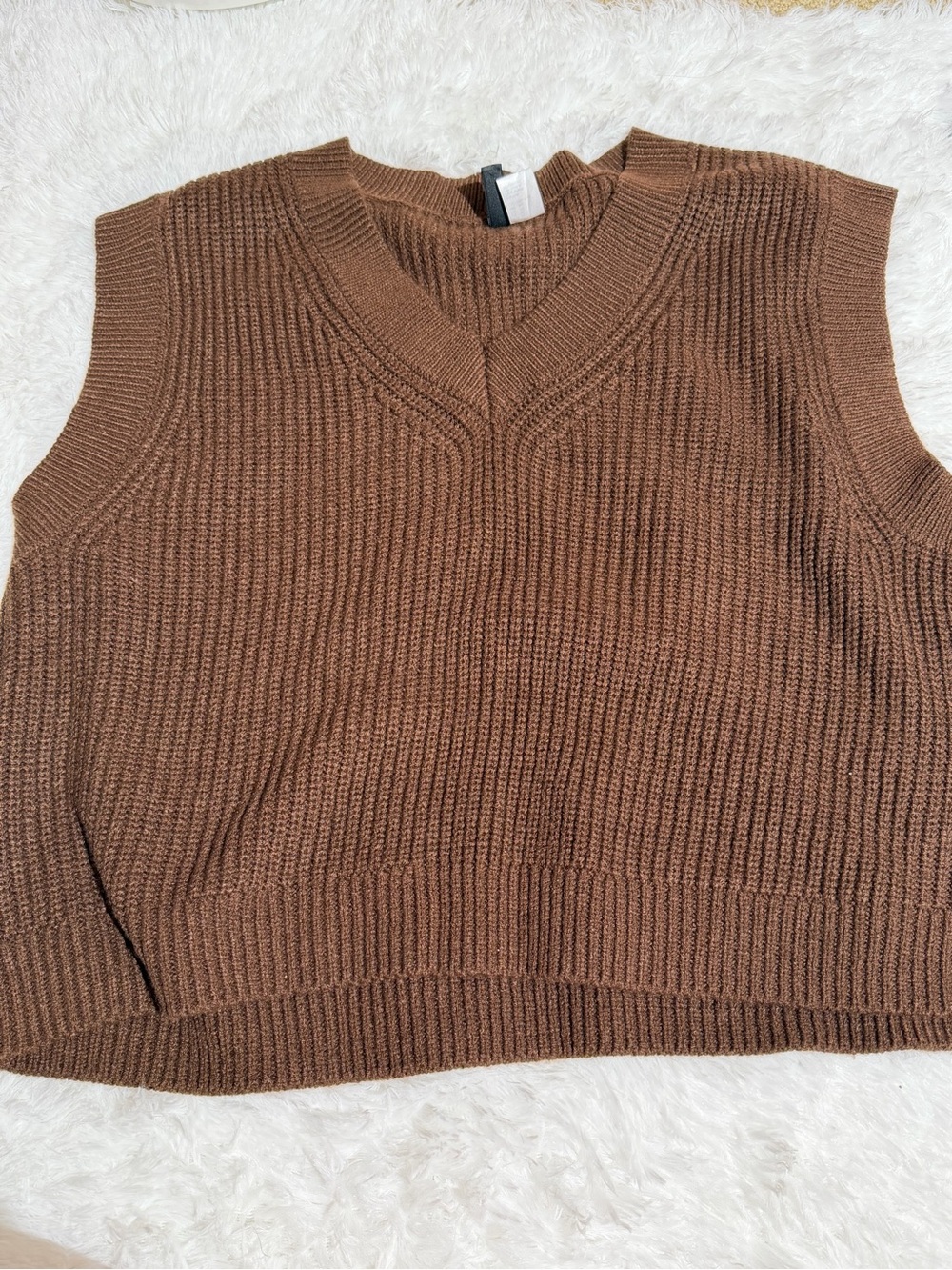 H&M XL Brown V-Neck Sleeveless Knit Sweater Vest ribbed business casual neutral